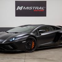 Lamborghini Aventador S 6.5 V12