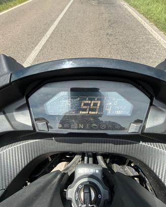 Honda integra 750