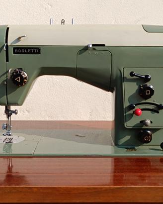 Macchina da cucire Borletti 1102  vintage del 1959