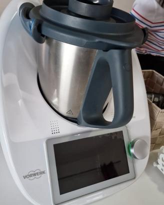 Bimby TM6 con doppio boccale ancora in garanzia