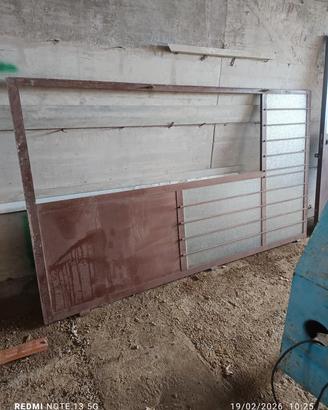 Porta in ferro con anta interna 