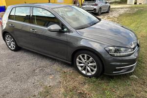 Volkswagen Golf  5p. 1.6 Bluemotion executive 2018