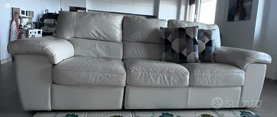 Divano in Pelle Color Champagne