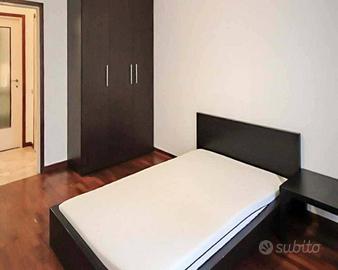 Stanza in appartamento di 127 m² a Milano