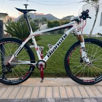 Mtb 26” in carbonio ruote tubles cambio 1/11 peso