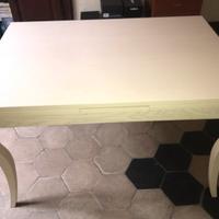 Tavolo in legno massello Hartè nuovo mai usato