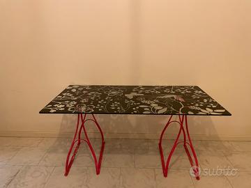 Scrivania in veteo temperato Ikea