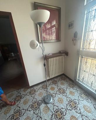 Lampada a piantana