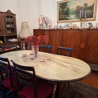 tavolo con sedie vintage