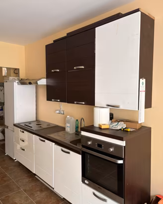 Cucina, divano e tavolo tutto a 500€