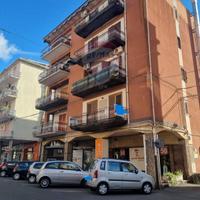 Locale Commerciale - Mascalucia