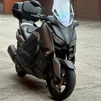 XMax 300