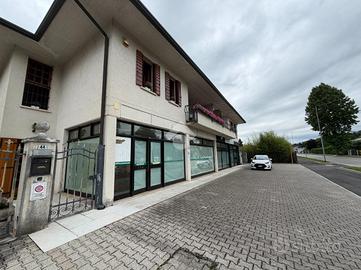 NEGOZIO A SAN ZENONE DEGLI EZZELINI