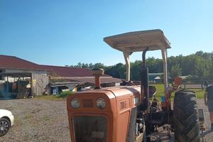 Trattore Fiat 700 E
