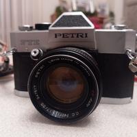 Macchina fotografica vintage Petri FTEE