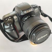Nikon F60 reflex analogica nera