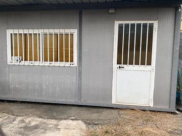 Container