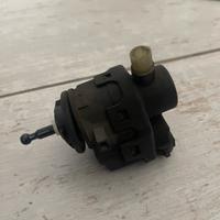 Motorino regolazione faro nissan almera