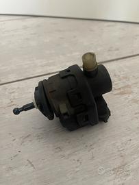 Motorino regolazione faro nissan almera