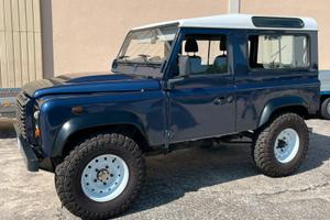 Defender 2400cc td4 corto 4 posti 2008 permuto
