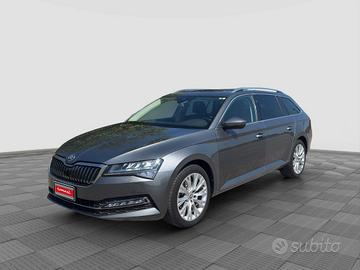 SKODA Superb Superb 2.0 TDI EVO SCR Wagon Style