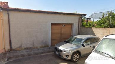 N. 2 Frabbicati, con terreno edificabile