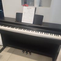 pianoforte + sgabello 