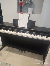 pianoforte + sgabello 