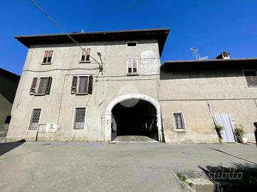 CASA SEMINDIPENDENTE A ROVATO