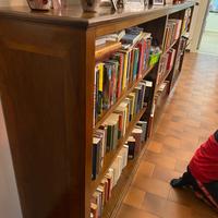 Libreria in legno massello