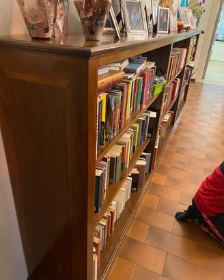 Libreria in legno massello