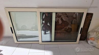 coppia ante infisso finestra alluminio 