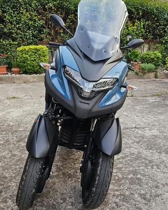 YAMAHA Tricity 300