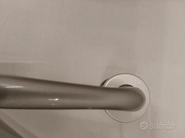 MANIGLIE PER PORTE INTERNE 