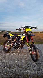 Fantic xmf 125 competition 4t - motard