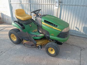 trattorino tagliaerba John deere 105 automatic