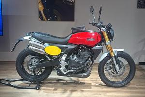 Fantic Motor Caballero 700 rosso