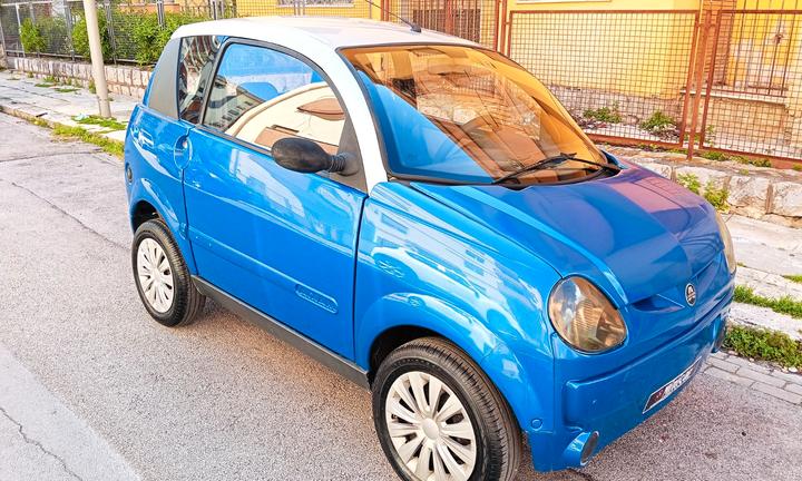 Microcar Aixam.       P. Tratt.
