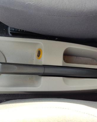Leva freno a mano RENAULT MODUS 1461cc diesel 2005
