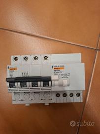 Interruttore Manetotermico diff. 4 poli C60