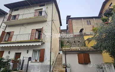 QUATTRO LOCALI SENZA SPESE CON TERRAZZA