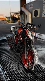 KTM DUKE 390 - pronta all’uso
