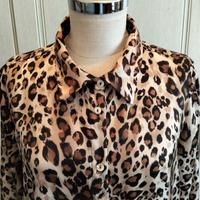 Camicia donna animalier in raso Oltre