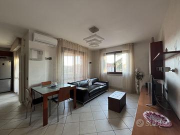 Appartamento con garage, zona Smia