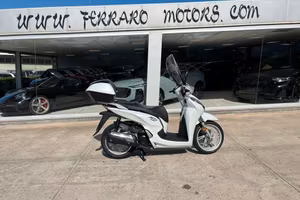 Honda SH 300 i 2017 / KM 23.000 Condizioni pari al