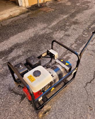Generatore 220v motore Honda GX200