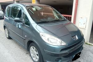Peugeot 1007 