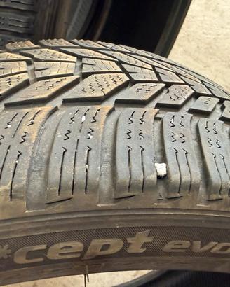 Gomme invernali 225/45 R18