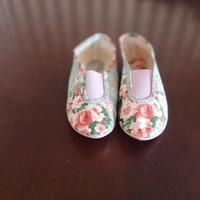 Scarpe Camomilla vintage floreali – pezzo da colle