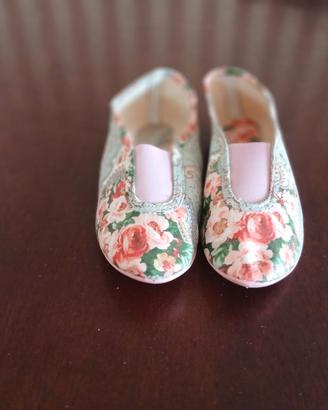 Scarpe Camomilla vintage floreali – pezzo da colle